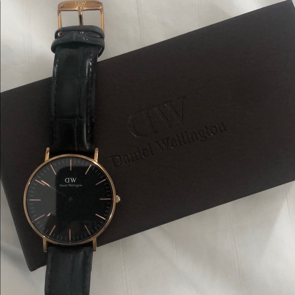 Daniel Wellington watch - Picture 3 of 5